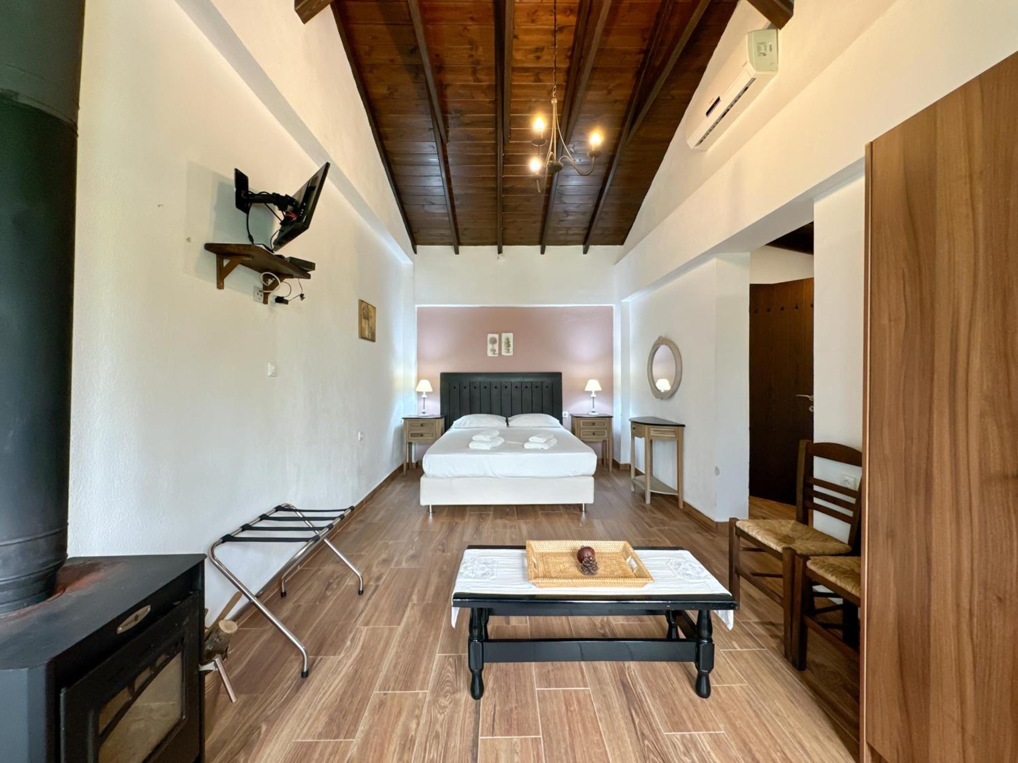 Kedros Holiday home *